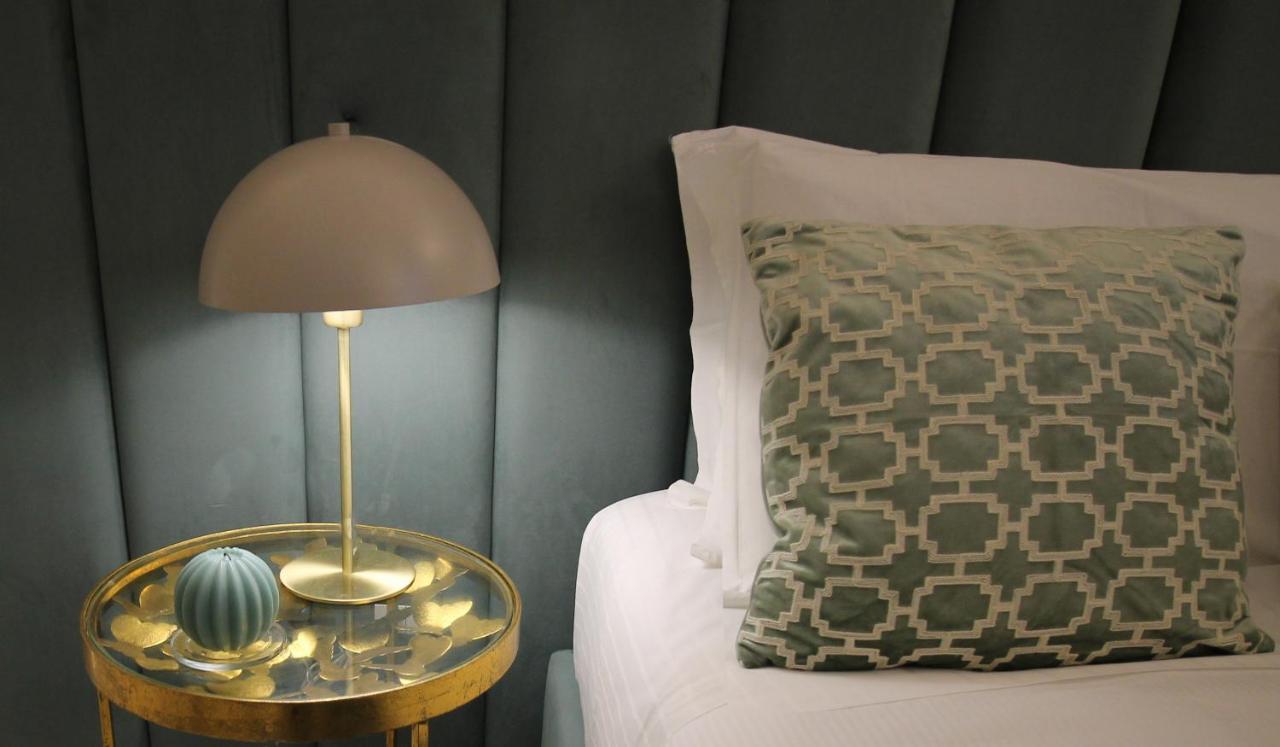 1940 Luxury Accommodations By Wonderful Italy 오스투니 외부 사진