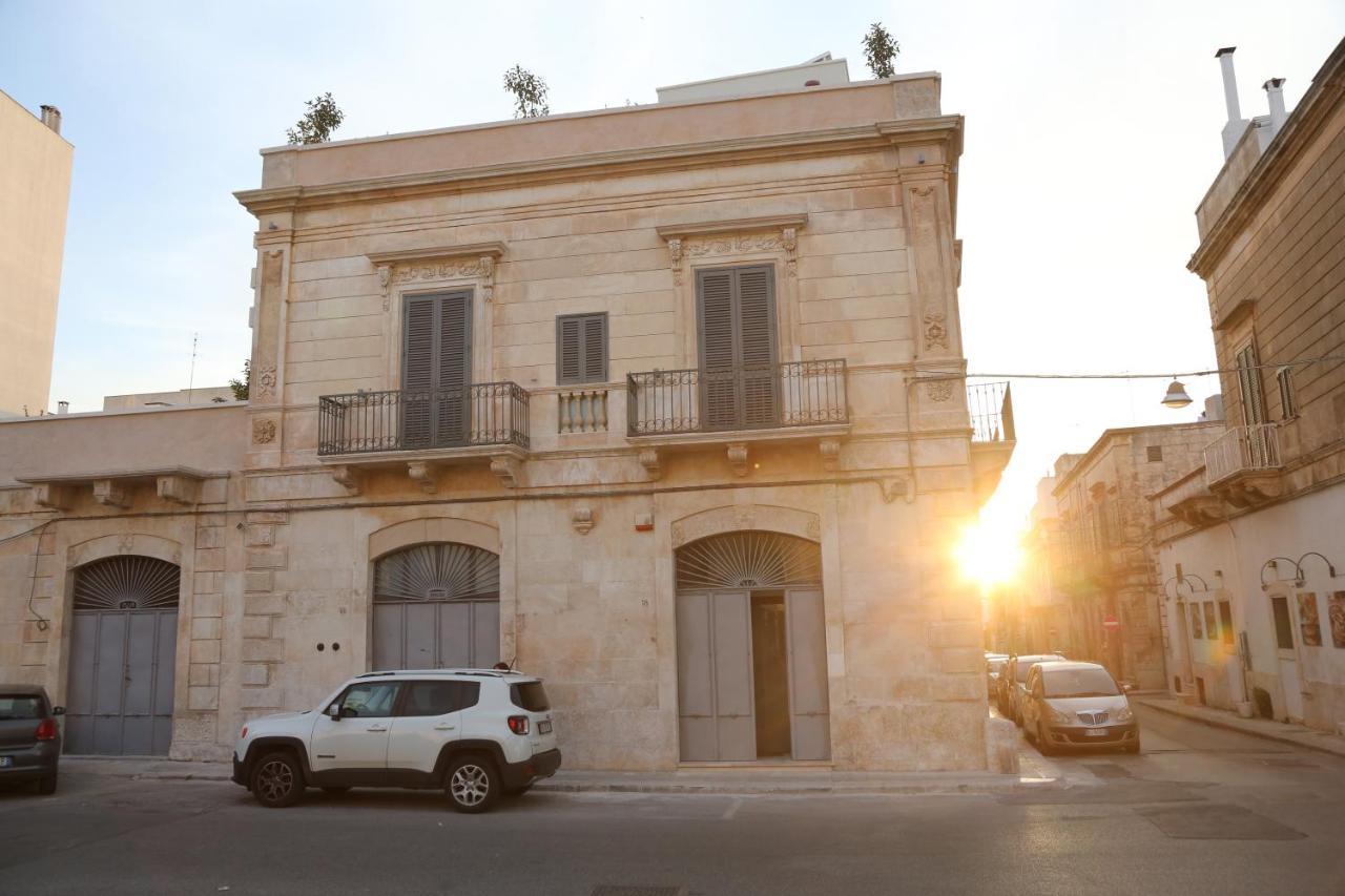 1940 Luxury Accommodations By Wonderful Italy 오스투니 외부 사진
