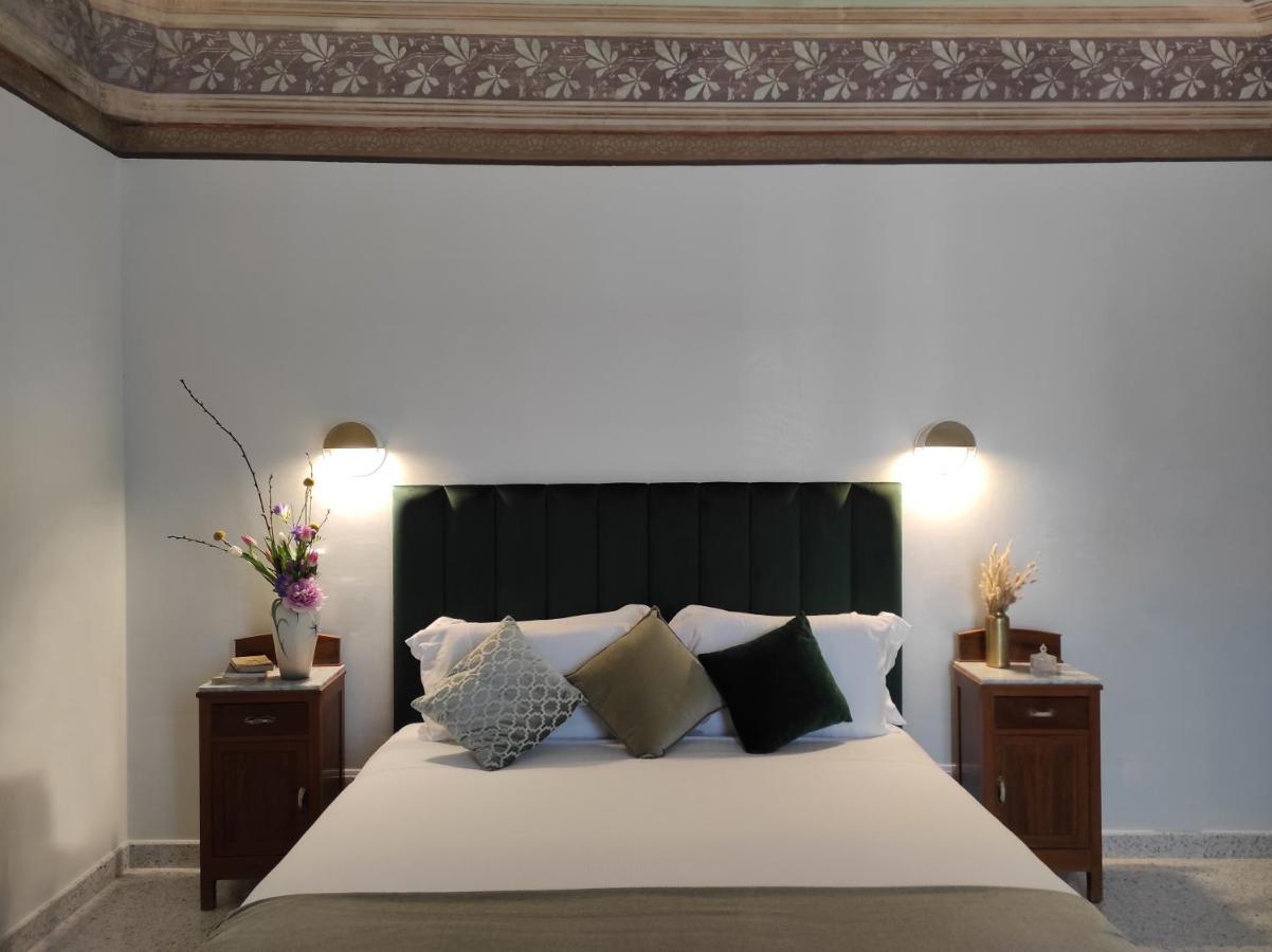1940 Luxury Accommodations By Wonderful Italy 오스투니 외부 사진