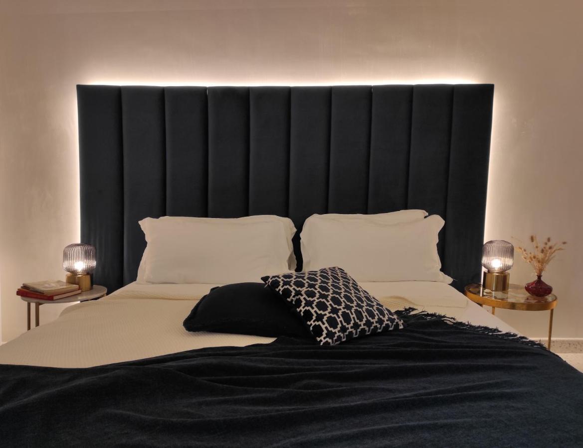 1940 Luxury Accommodations By Wonderful Italy 오스투니 외부 사진