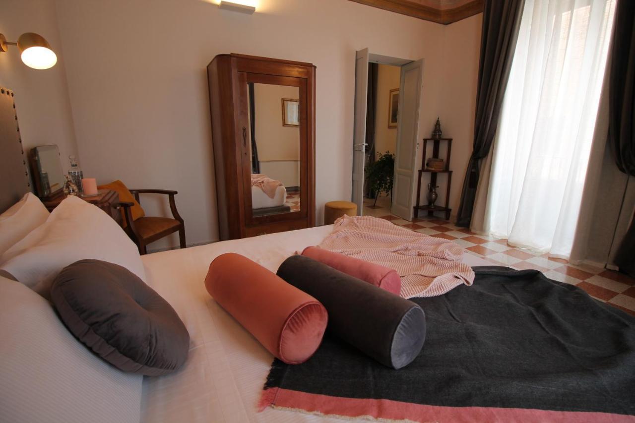 1940 Luxury Accommodations By Wonderful Italy 오스투니 외부 사진