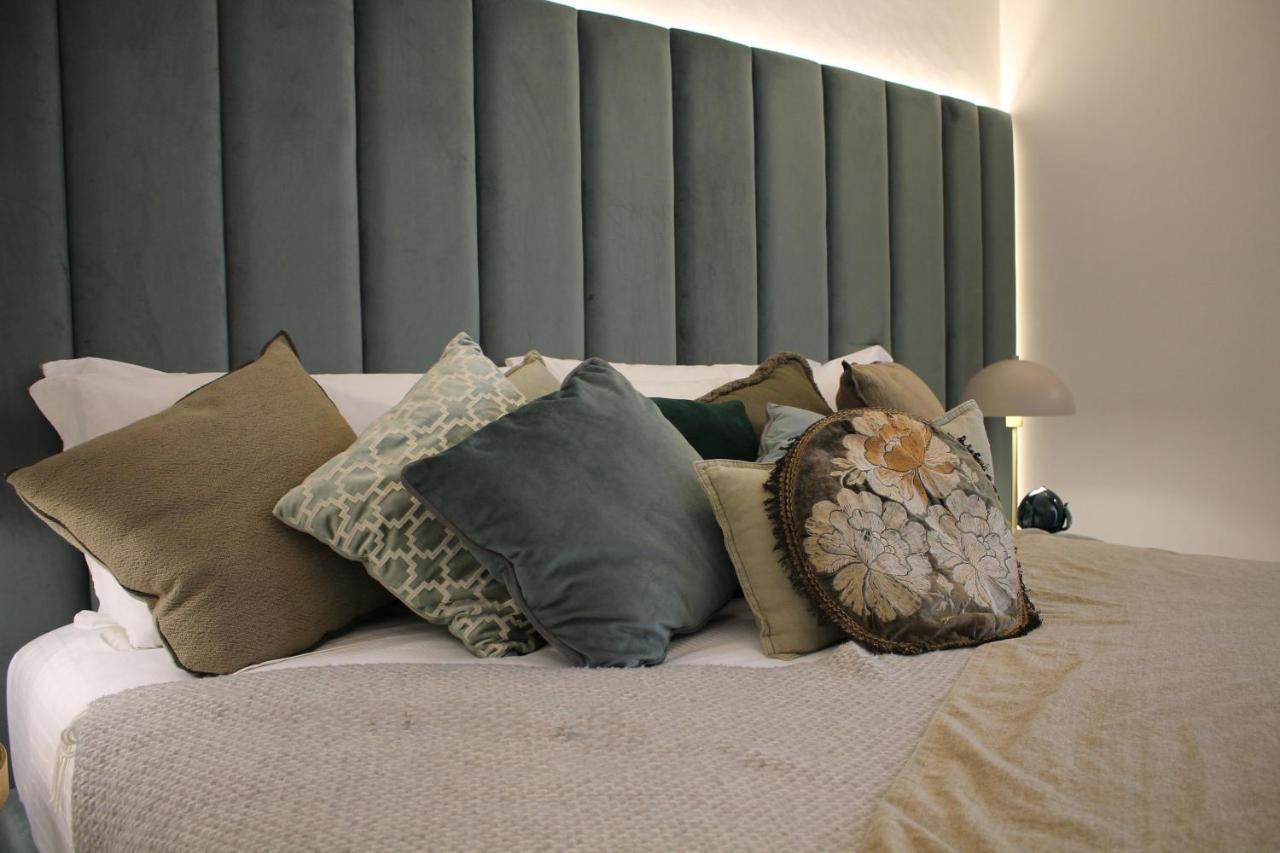 1940 Luxury Accommodations By Wonderful Italy 오스투니 외부 사진